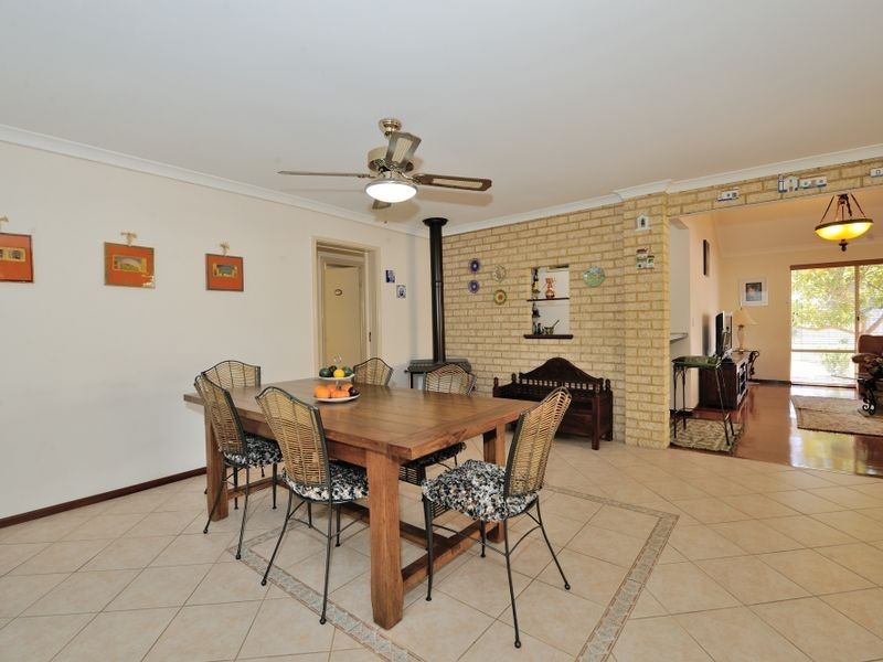 618 Safety Bay Road, Waikiki WA 6169