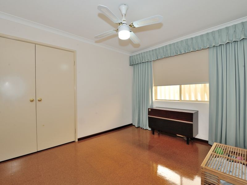 618 Safety Bay Road, Waikiki WA 6169