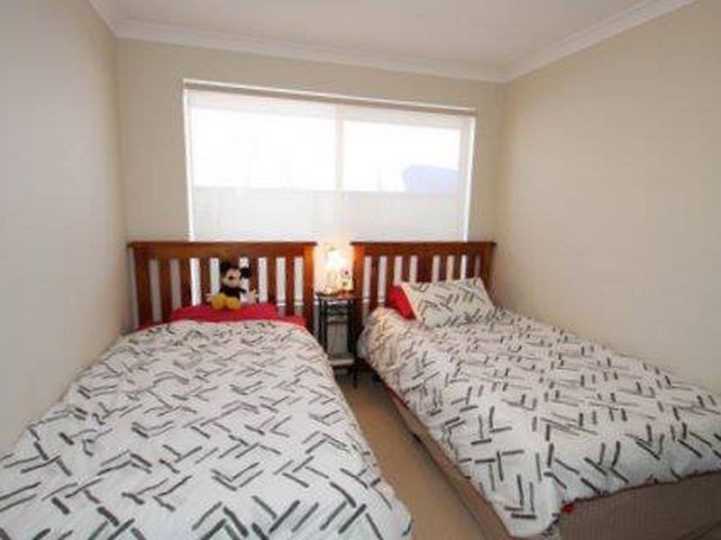 6 Cariati Close, Secret Harbour WA 6173