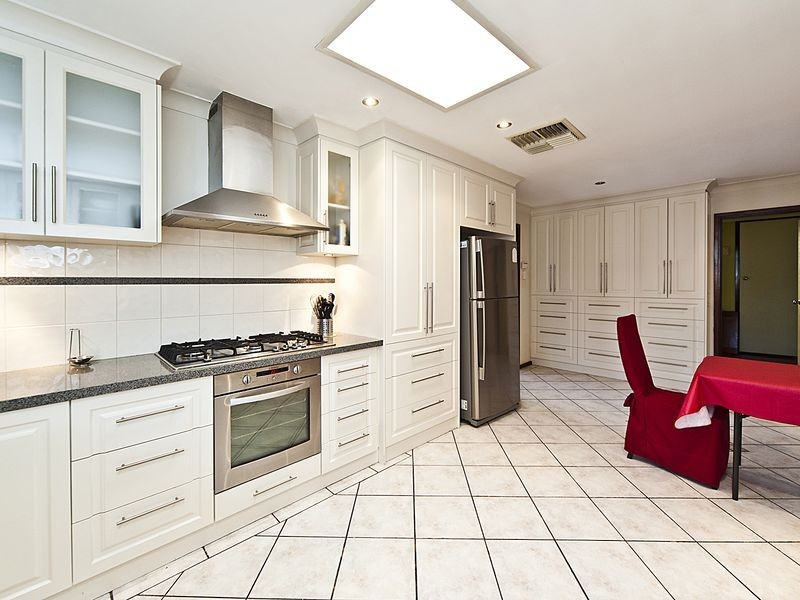 7 Solquest Way, Cooloongup WA 6168