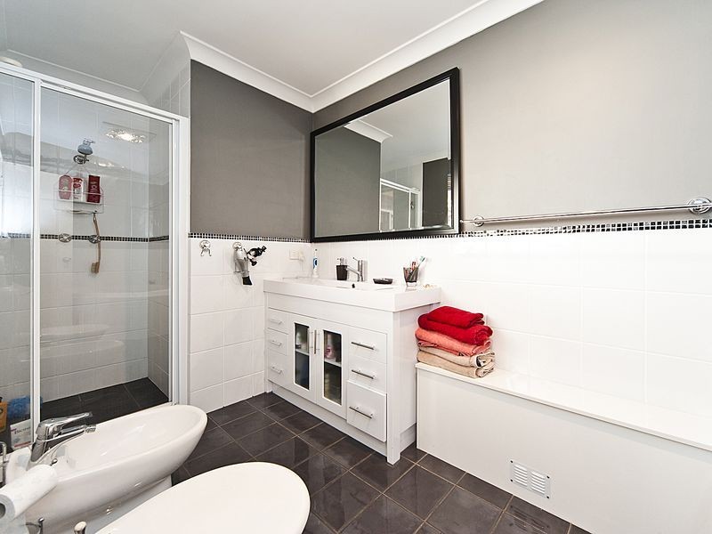 7 Solquest Way, Cooloongup WA 6168