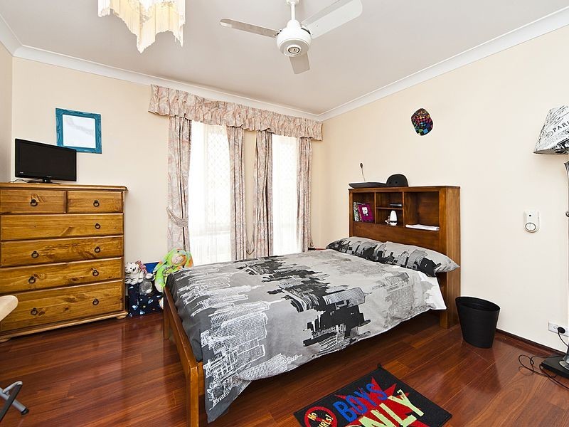 7 Solquest Way, Cooloongup WA 6168