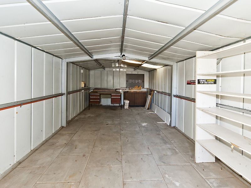 11 Thames Way, Warnbro WA 6169