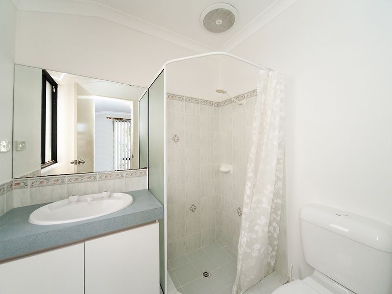 11 Thames Way, Warnbro WA 6169