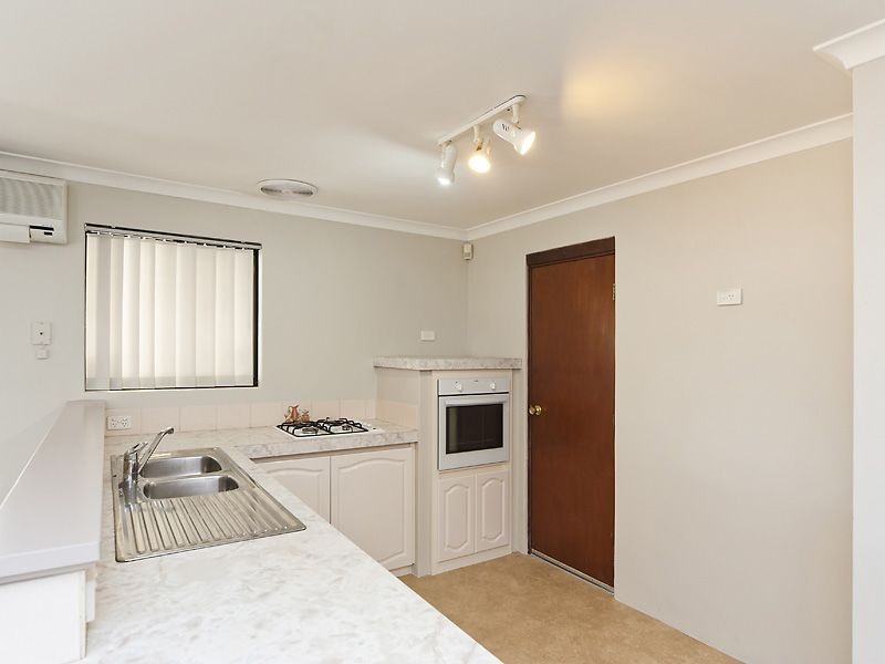 11 Thames Way, Warnbro WA 6169