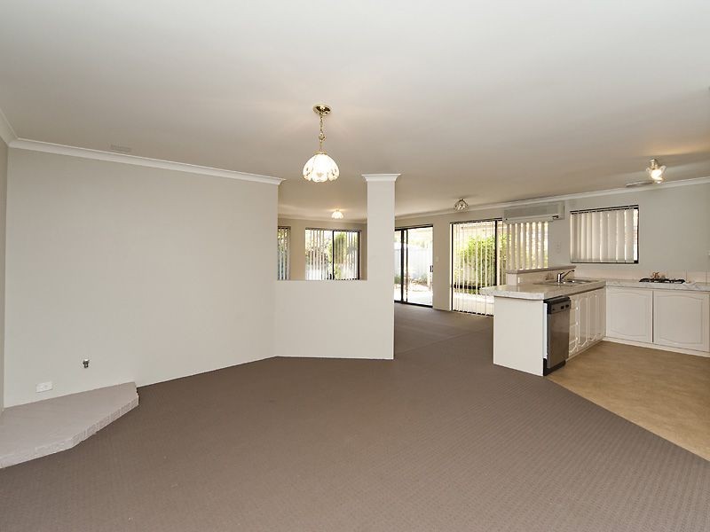 11 Thames Way, Warnbro WA 6169