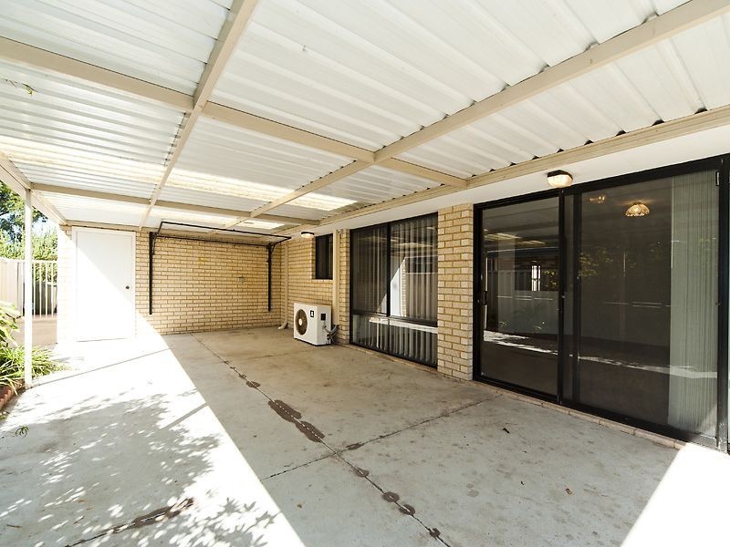 11 Thames Way, Warnbro WA 6169