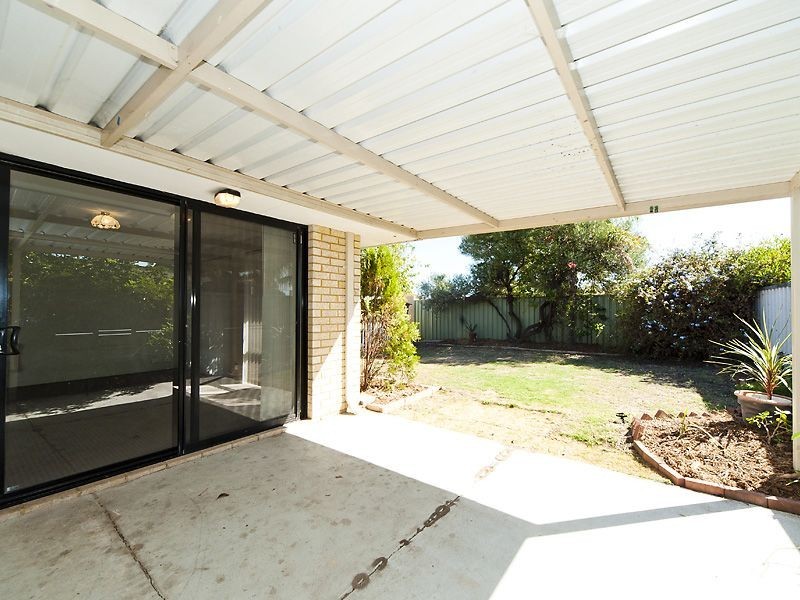 11 Thames Way, Warnbro WA 6169