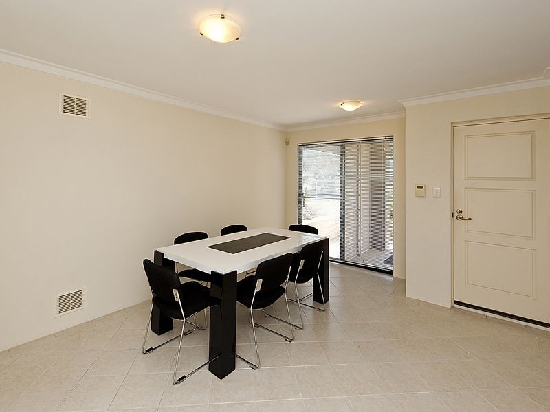 10 Bridport Point, Port Kennedy WA 6172