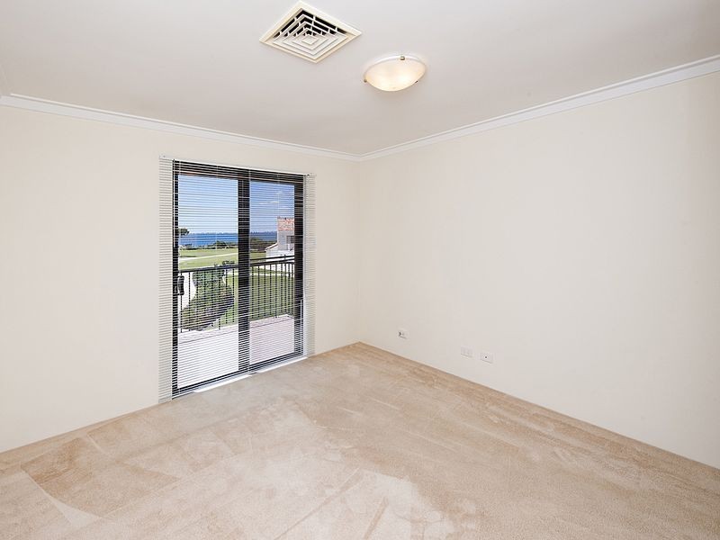 10 Bridport Point, Port Kennedy WA 6172