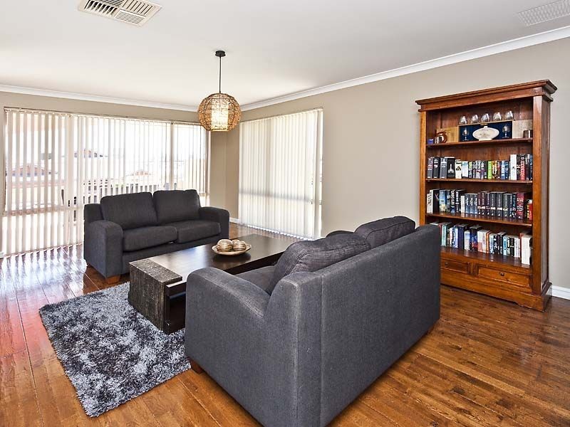 13 Waring Heights, Baldivis WA 6171