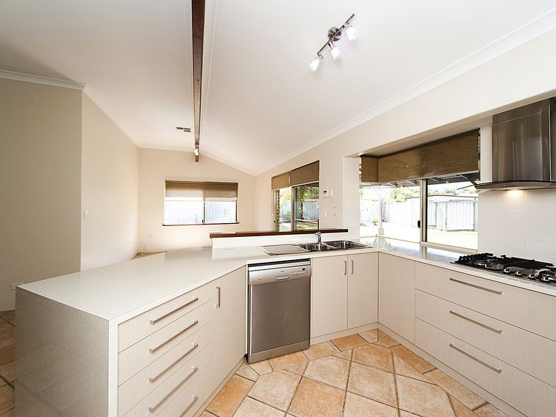 7 Mission Place, Cooloongup WA 6168