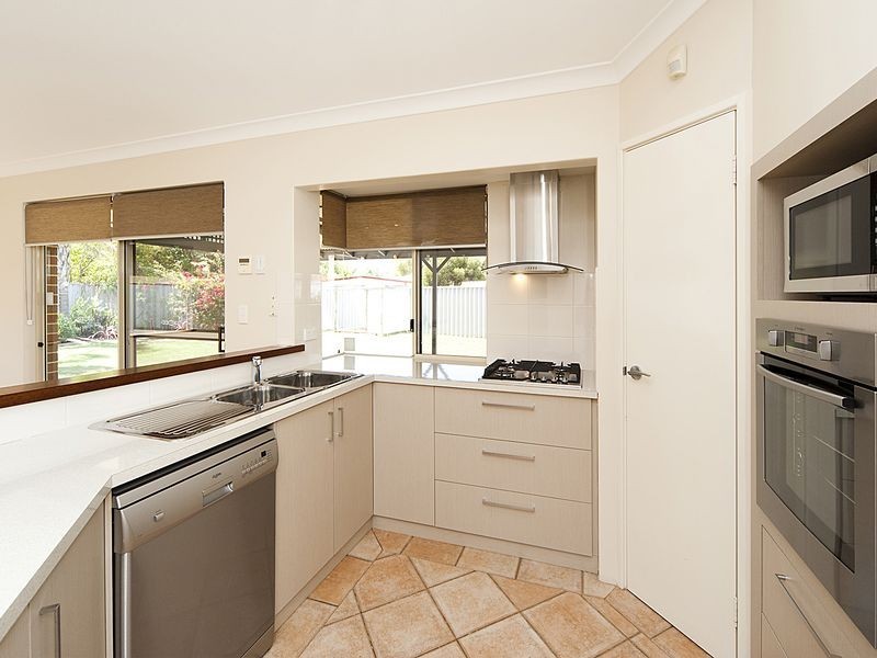 7 Mission Place, Cooloongup WA 6168