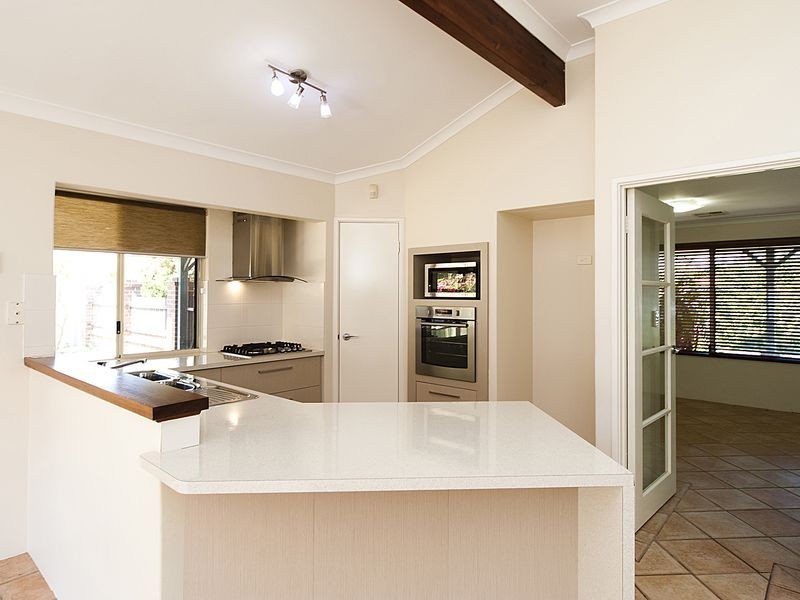 7 Mission Place, Cooloongup WA 6168