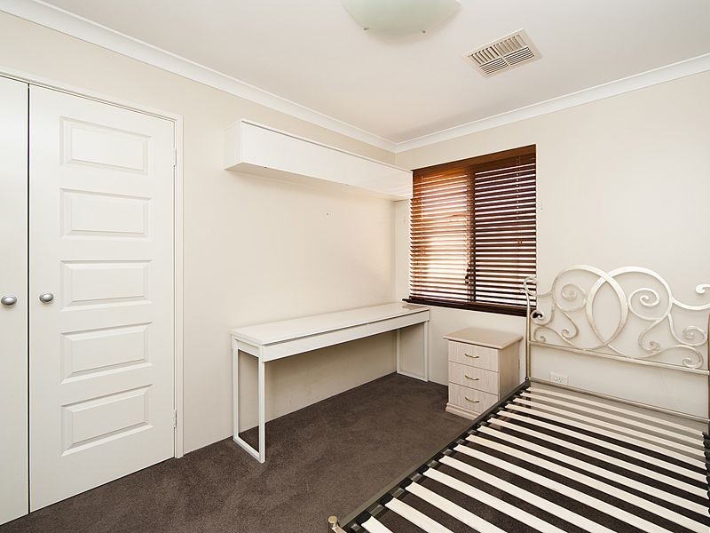 7 Mission Place, Cooloongup WA 6168