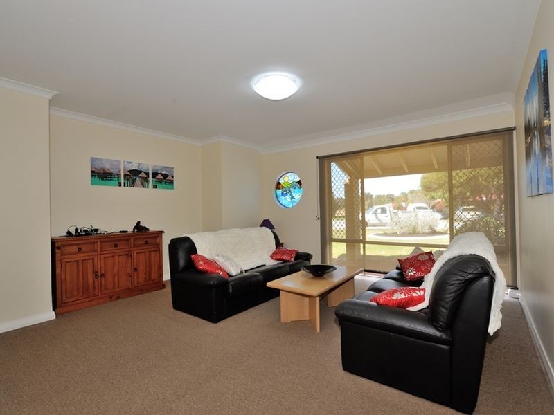 9 Buckle Court, Waikiki WA 6169