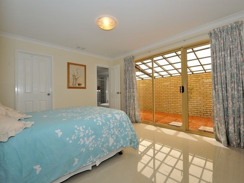 9 Buckle Court, Waikiki WA 6169