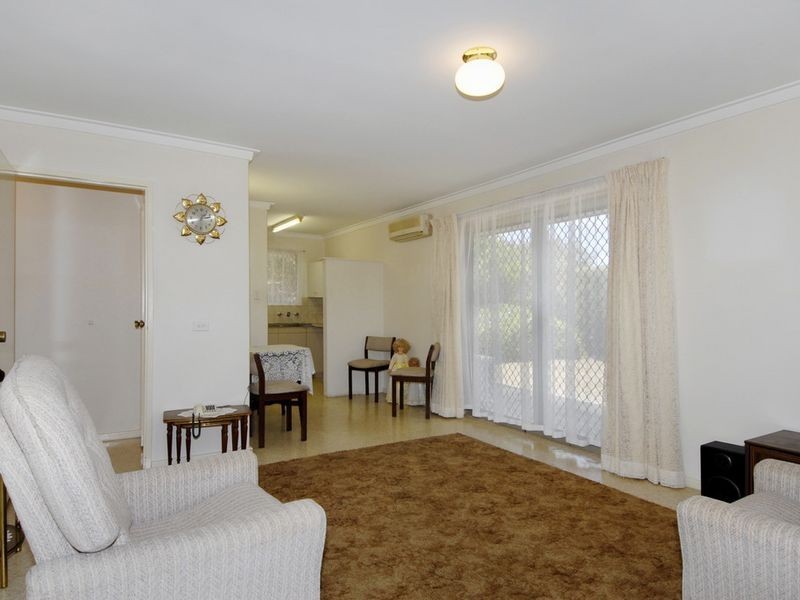 1/6 Merope Close, Rockingham WA 6168