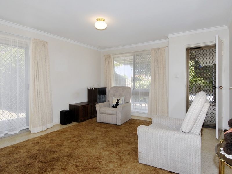 1/6 Merope Close, Rockingham WA 6168