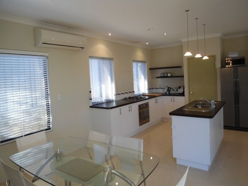 15 Wallingford Crescent, Wellard WA 6170