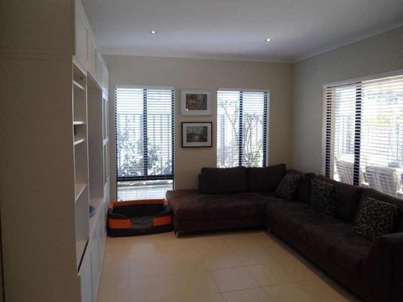 15 Wallingford Crescent, Wellard WA 6170