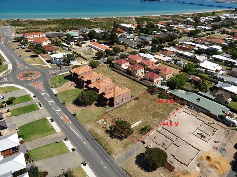 10 Victoria Street, Rockingham WA 6168