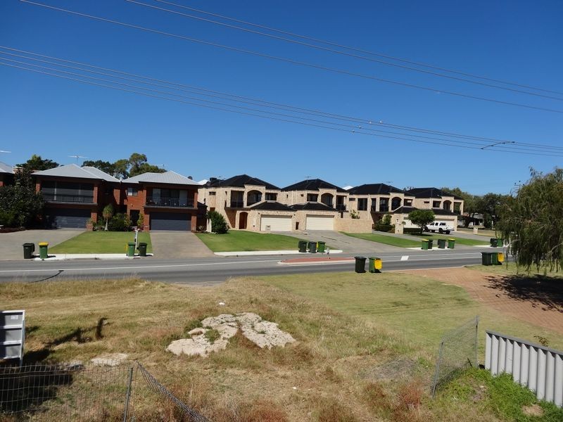 10 Victoria Street, Rockingham WA 6168