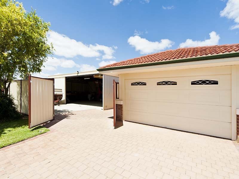 1 Sovereign Avenue, Port Kennedy WA 6172