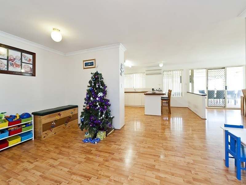 1 Sovereign Avenue, Port Kennedy WA 6172