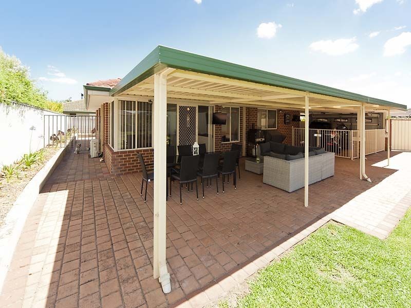 1 Sovereign Avenue, Port Kennedy WA 6172