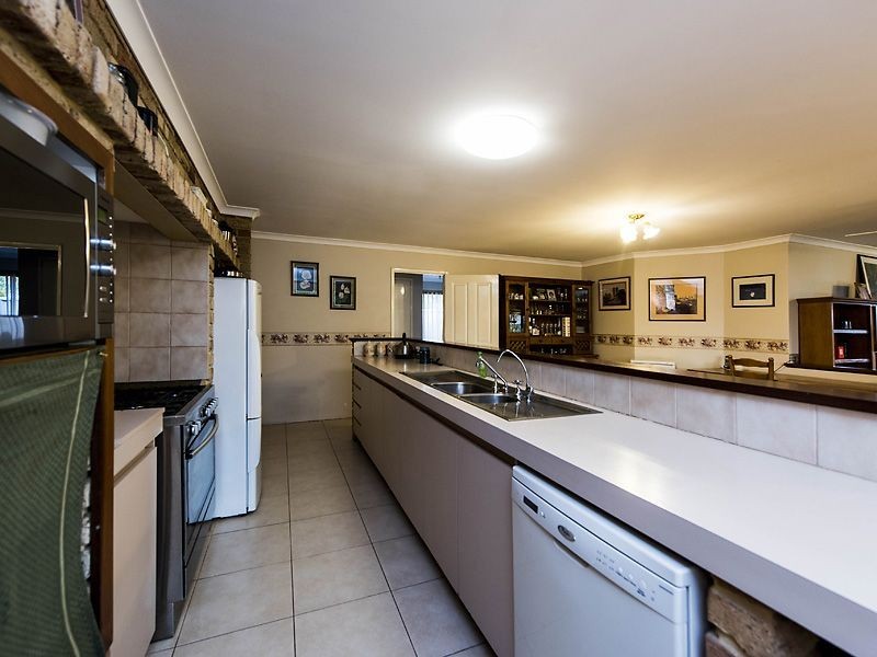 4 St Michaels Court, Cooloongup WA 6168