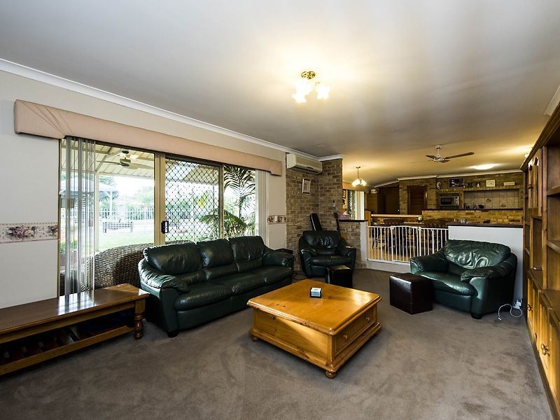 4 St Michaels Court, Cooloongup WA 6168