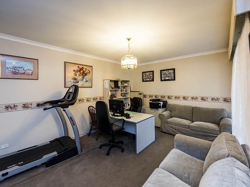 4 St Michaels Court, Cooloongup WA 6168