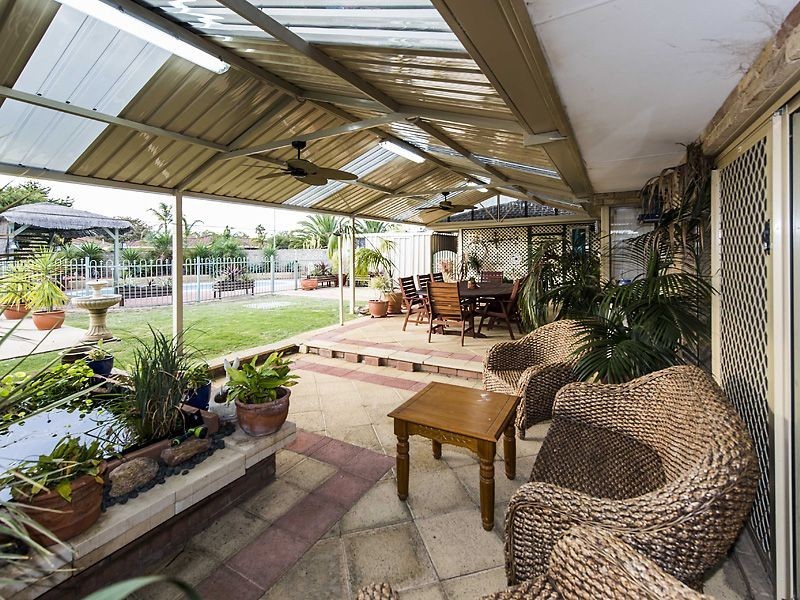 4 St Michaels Court, Cooloongup WA 6168