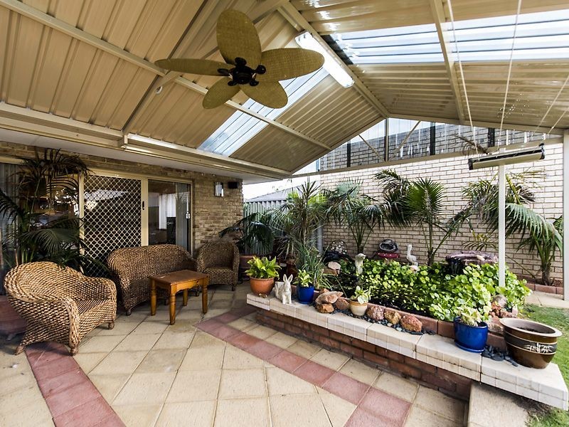 4 St Michaels Court, Cooloongup WA 6168