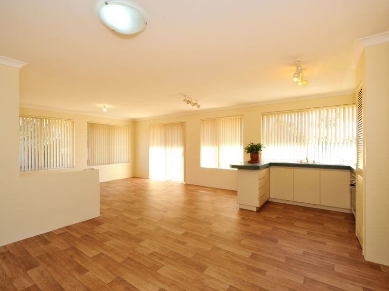 7 Minilya Loop, Warnbro WA 6169