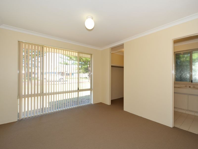 7 Minilya Loop, Warnbro WA 6169