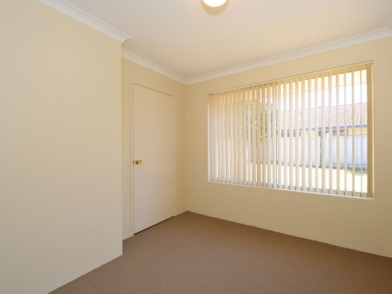 7 Minilya Loop, Warnbro WA 6169