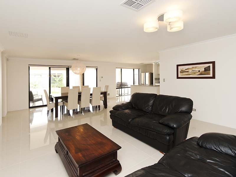 73 Burlington Drive, Baldivis WA 6171