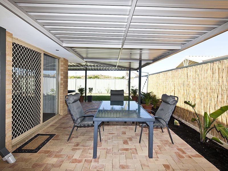 2 Enlie Lane, Warnbro WA 6169