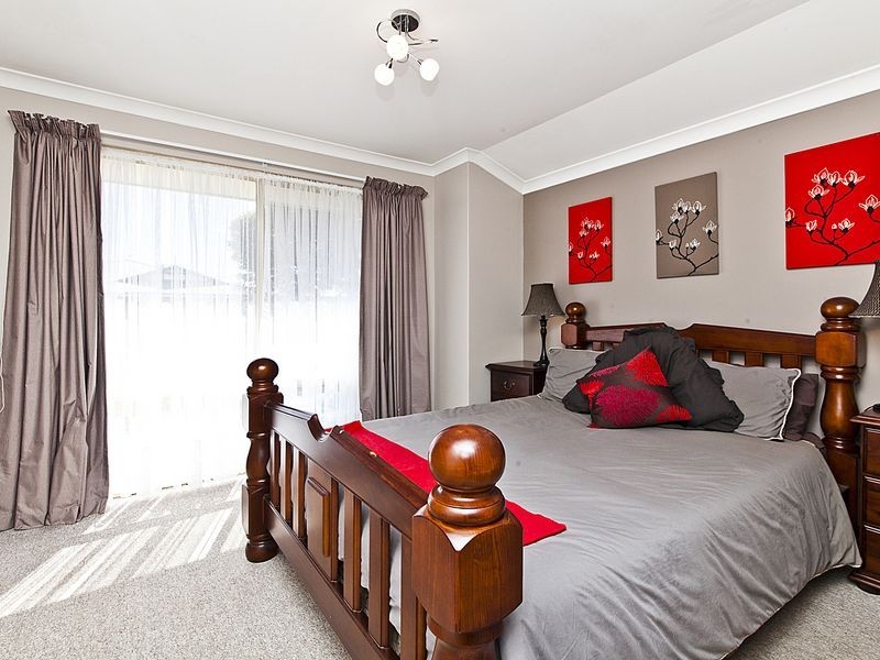 2 Enlie Lane, Warnbro WA 6169