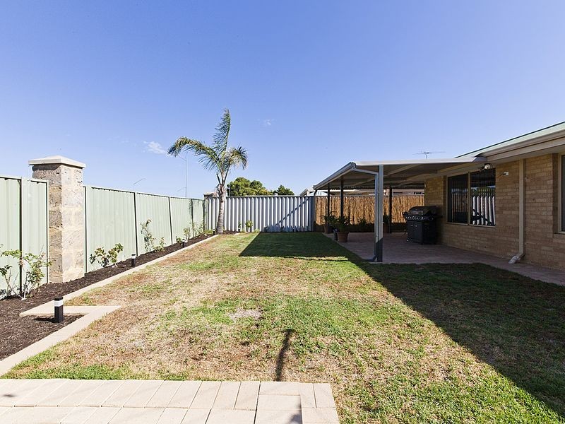 2 Enlie Lane, Warnbro WA 6169