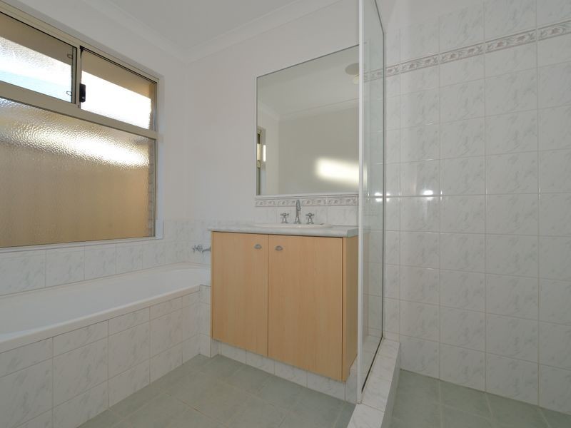 5 Dupuy Way, Secret Harbour WA 6173