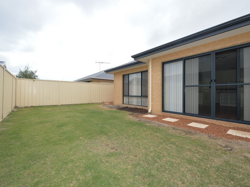 7 Seaview Drive, Singleton WA 6175