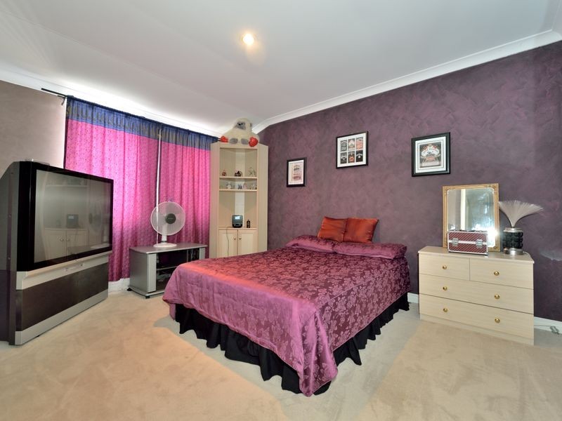 38 Zaragoza Drive, Port Kennedy WA 6172