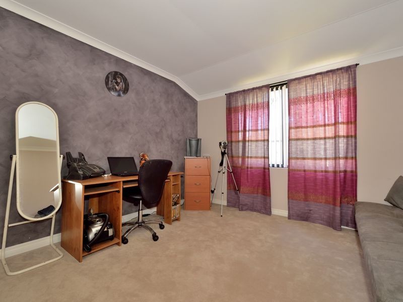 38 Zaragoza Drive, Port Kennedy WA 6172