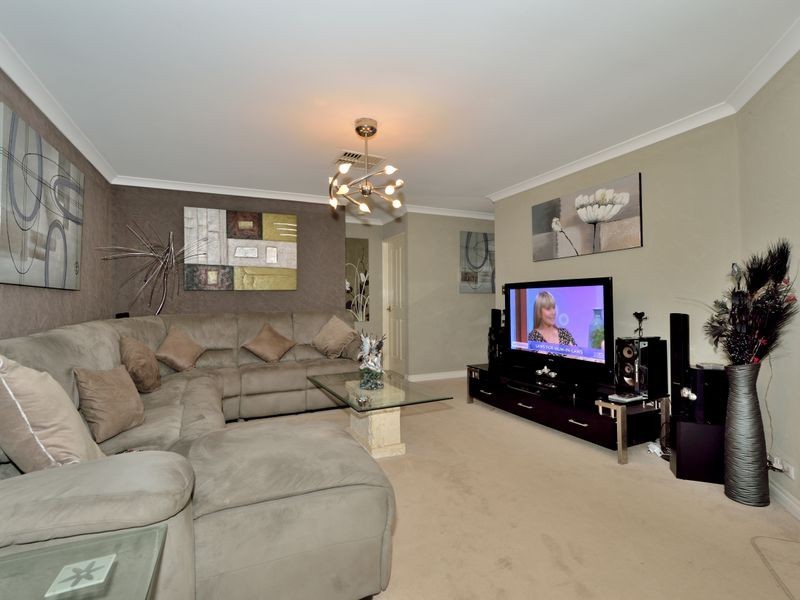 38 Zaragoza Drive, Port Kennedy WA 6172