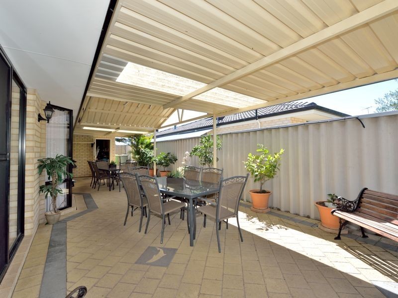 38 Zaragoza Drive, Port Kennedy WA 6172