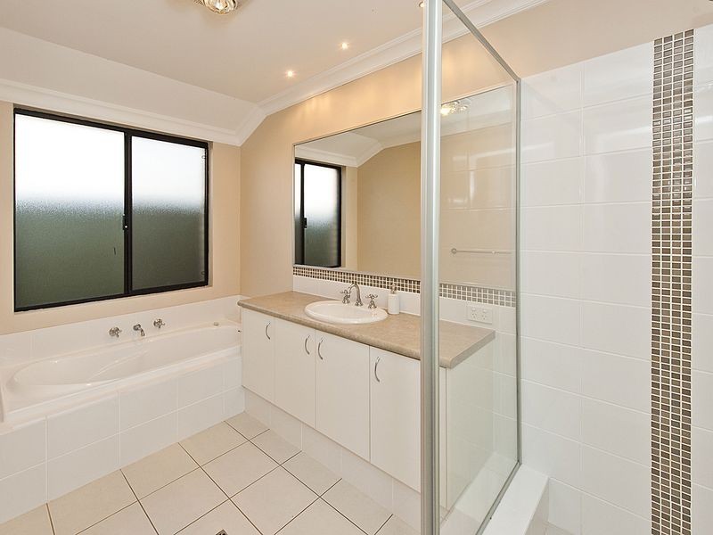 11 Explorers Crescent, Baldivis WA 6171