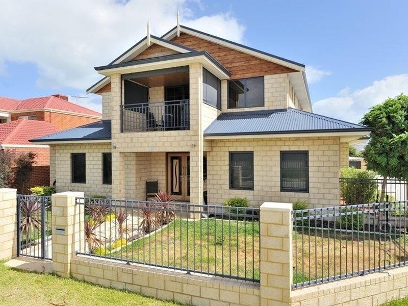 4 Apache Boulevard, Rockingham WA 6168